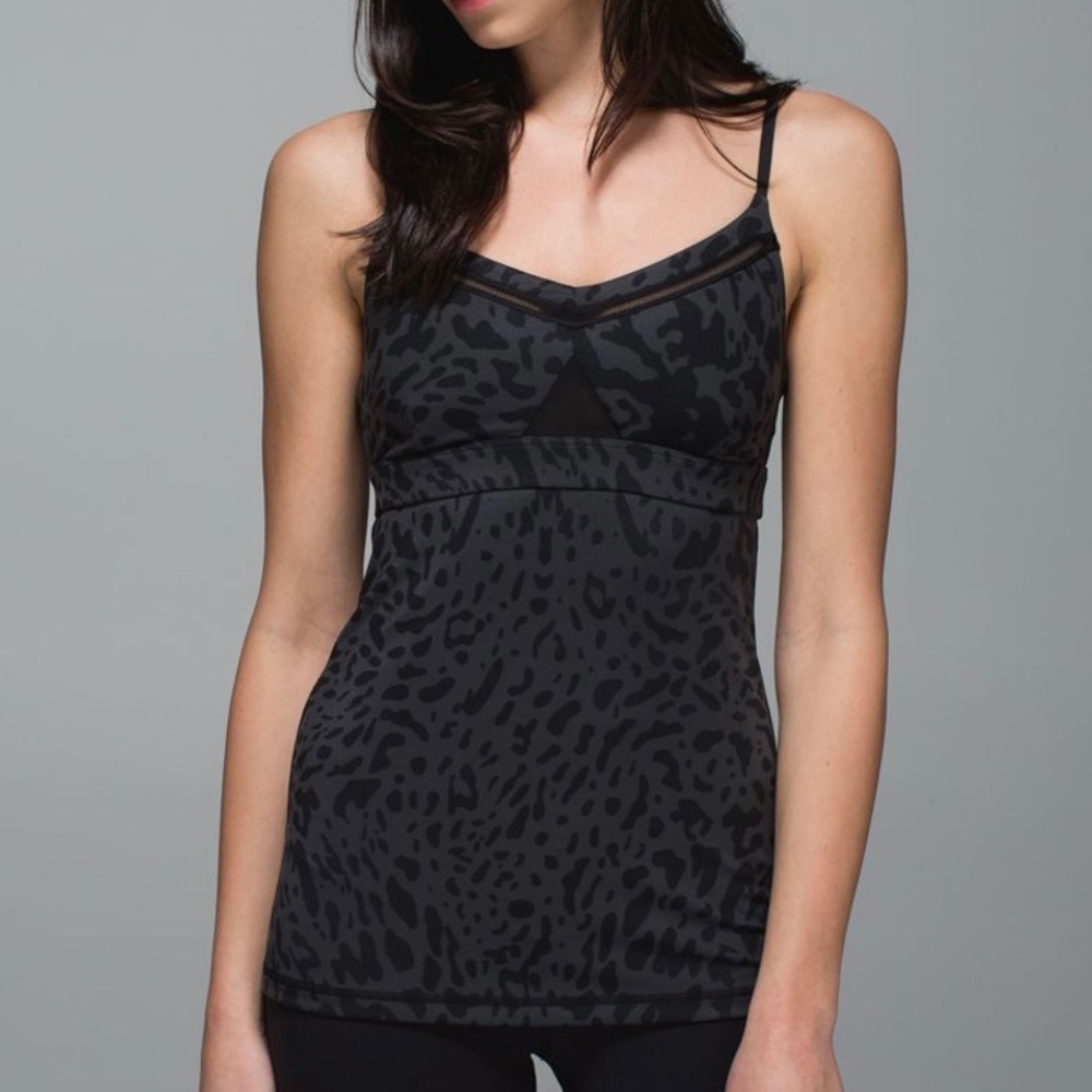 Lululemon Just Breathe Tank - black animal print - size 4